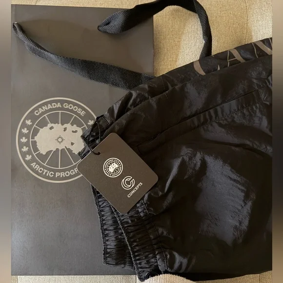 Canada Goose x Concepts – Limited Edition Track Pants - Picture 12 of 12